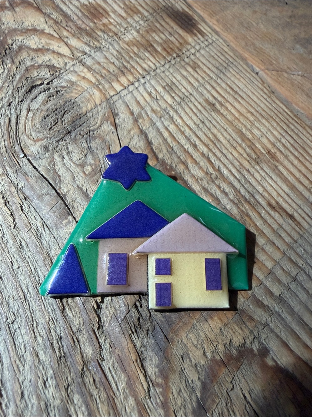 Vintage 80's House Pin by Lucinda - Designer Style